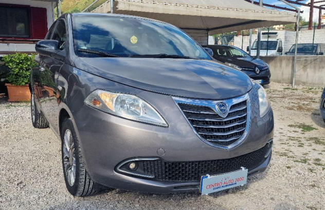LANCIA Ypsilon 1.2 69 CV 5 porte Platinum Benzina 2012