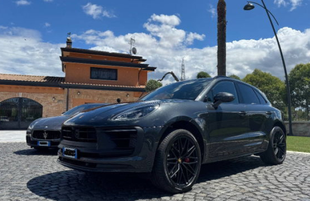 PORSCHE Macan  Benzina 2023