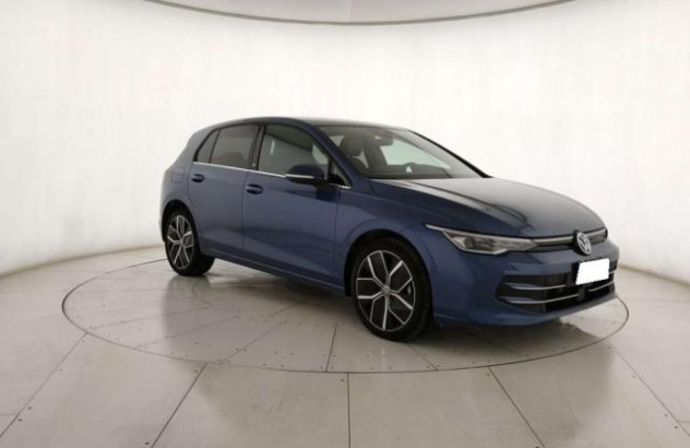 VOLKSWAGEN Golf  Elettrica-Benzina 2024