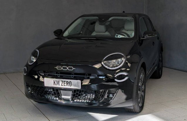 FIAT 600  Elettrica-Benzina 2024
