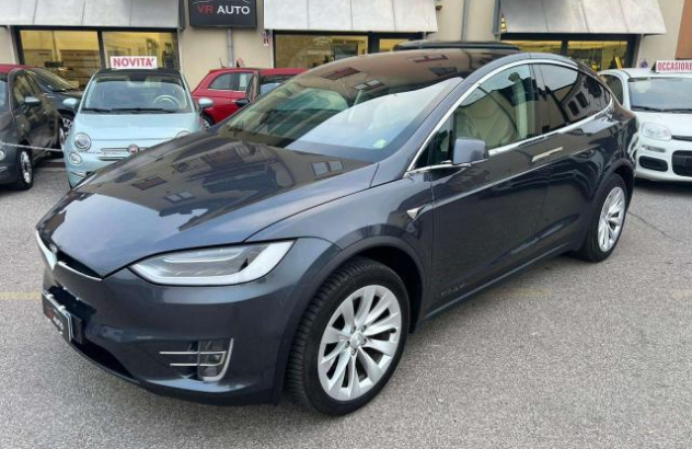 TESLA Model X  Elettrica 2018
