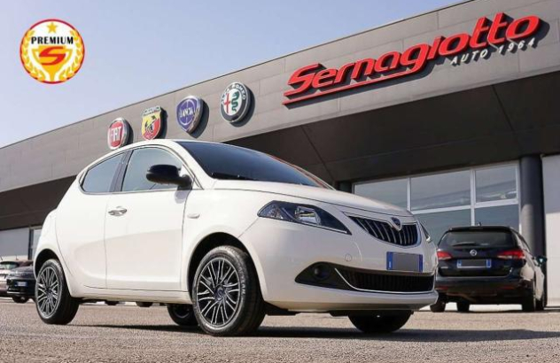 LANCIA Ypsilon 1.0 FireFly 5p.SeS Hybryd Gold Elettrica-Benzina 2024