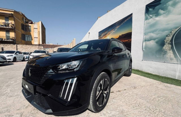 PEUGEOT 2008  Benzina 2025
