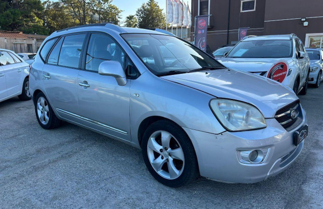 KIA Carens 2.0 16V CRDi VGT LX Family Diesel 2009