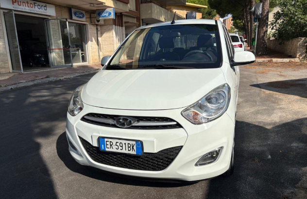 HYUNDAI i10 1.1 12V Classic Benzina 2013