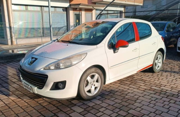 PEUGEOT 207  Benzina 2011