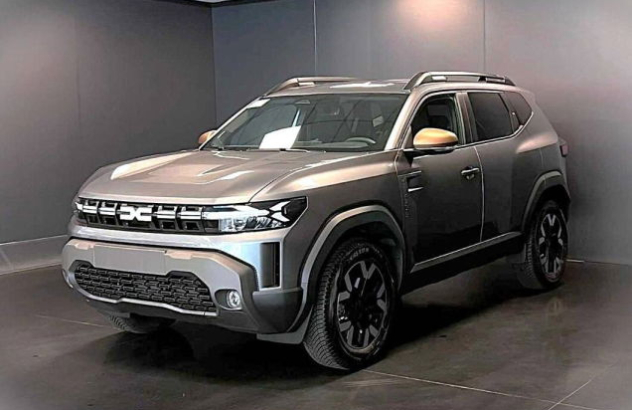 DACIA Duster  Elettrica-Benzina 2025
