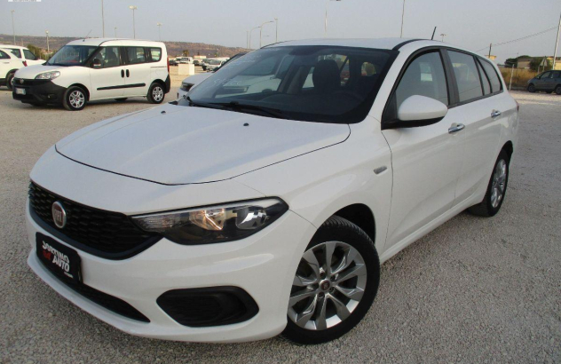 FIAT Tipo 1.6 Mjt SeS DCT SW Easy Business Diesel 2019