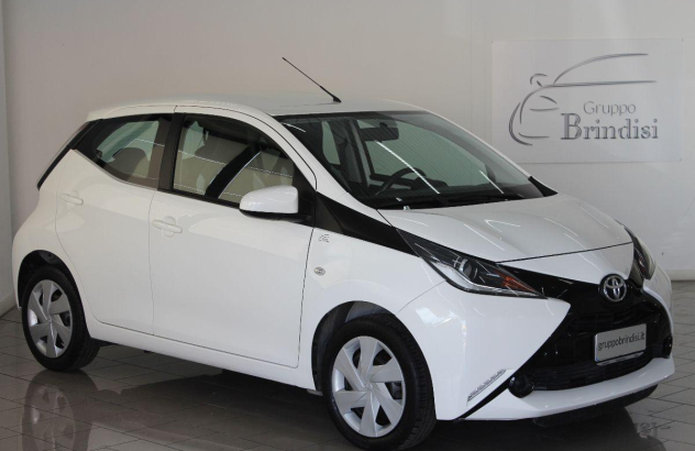 TOYOTA Aygo 1.0 VVT-i 72 CV 5p. x-business Benzina 2017