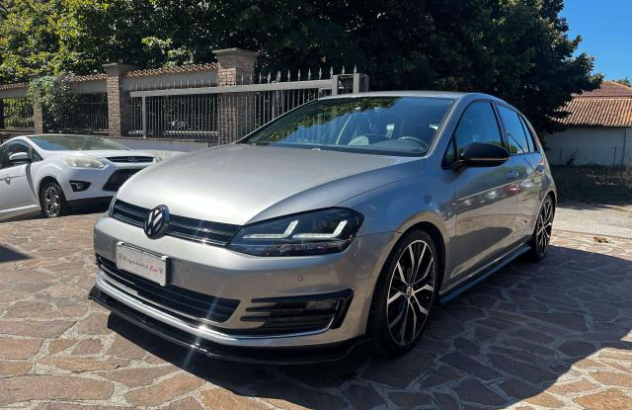 VOLKSWAGEN Golf  Diesel 2013