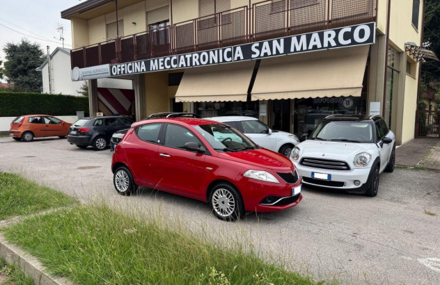 LANCIA Ypsilon 1.2 69 CV 5p. GPL Ecochic Silver GPL 2016