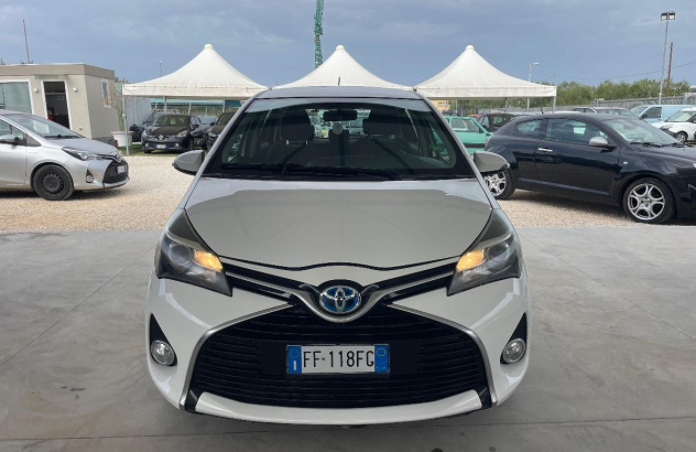 TOYOTA Yaris 1.5 Hybrid 5p.Trend Platinum Ed. Elettrica-Benzina 2016