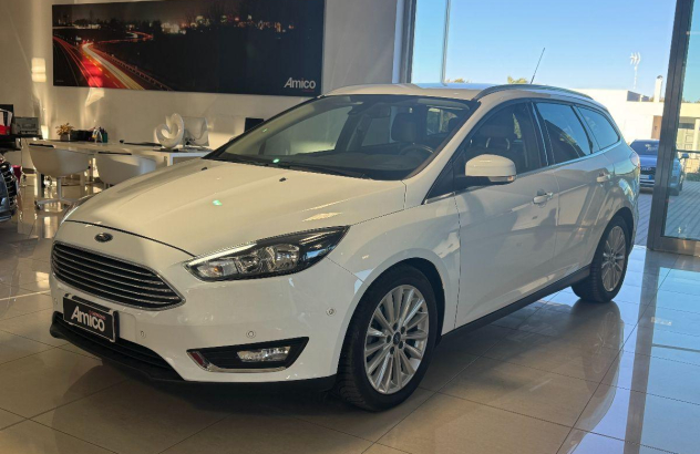 FORD Focus Station Wagon 1.5 TDCi 120 CV StarteStop SW Titanium X Diesel 2015