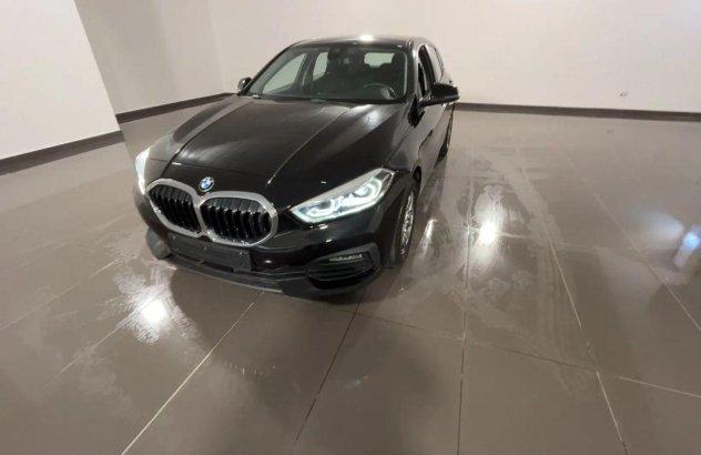 BMW Serie 1 118d 5p. Business Diesel 2021