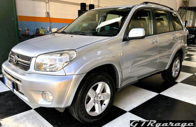 TOYOTA RAV4 2.0 16V 5 porte Sol Benzina 2004