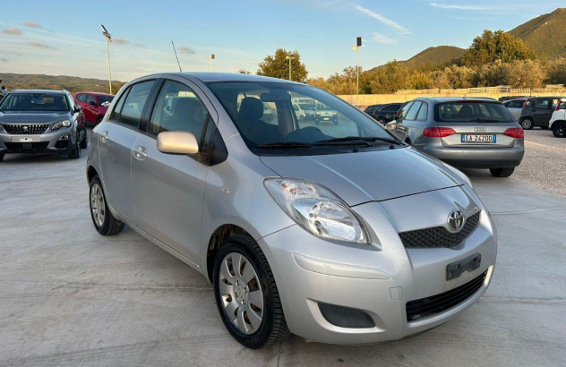TOYOTA Yaris 1.0 5p. Luxury pack Benzina 2009