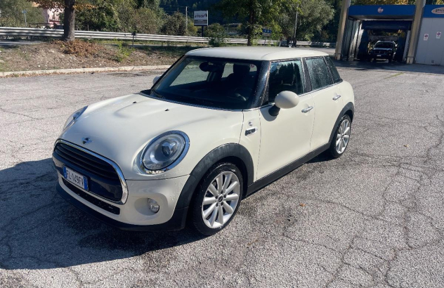 MINI Mini Cooper D Boost 5 porte Diesel 2016