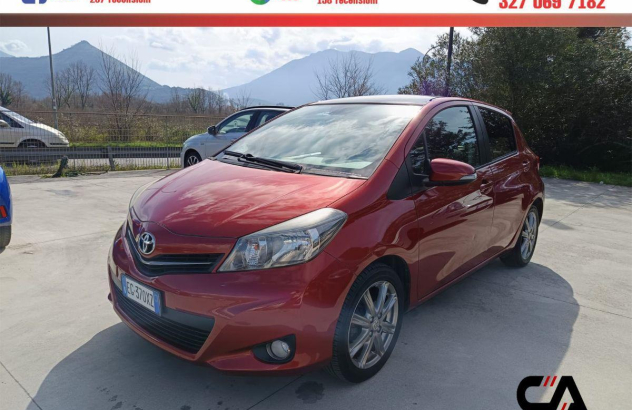 TOYOTA Yaris 1.3 5 porte Lounge Benzina 2011
