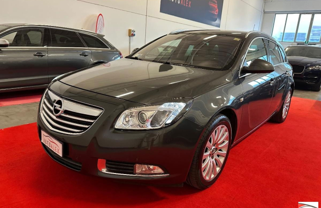 OPEL Insignia Station Wagon  Diesel 2010