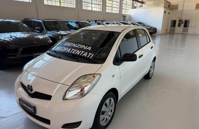 TOYOTA Yaris 1.0 5p. Benzina 2010