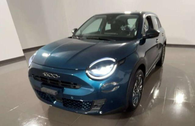 FIAT 600  Elettrica-Benzina 2024
