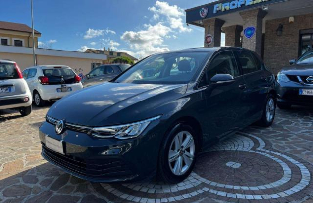 VOLKSWAGEN Golf  Benzina 2021