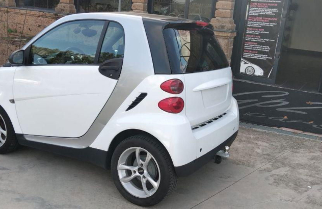 SMART Fortwo 1000 45 kW MHD coupé pure Benzina 2012