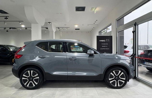 VOLVO XC40 B4 AWD Geartronic Inscription Elettrica-Benzina 2022