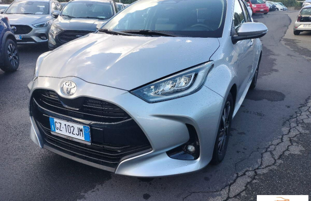 TOYOTA Yaris  Elettrica-Benzina 2025