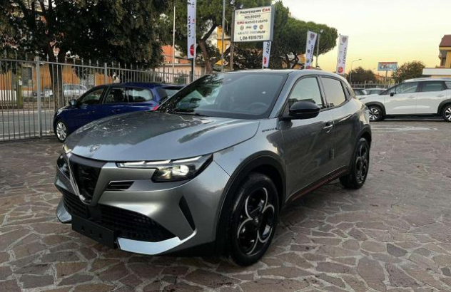 ALFA ROMEO Junior  Elettrica-Benzina 2025