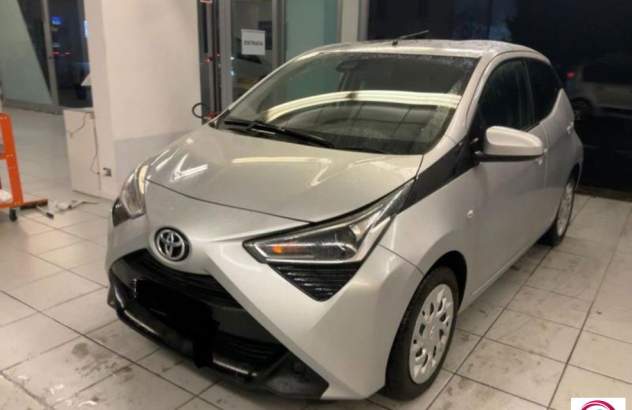 TOYOTA Aygo Con. 1.0 VVT-i 72 CV 5p. x-play MMT Benzina 2019