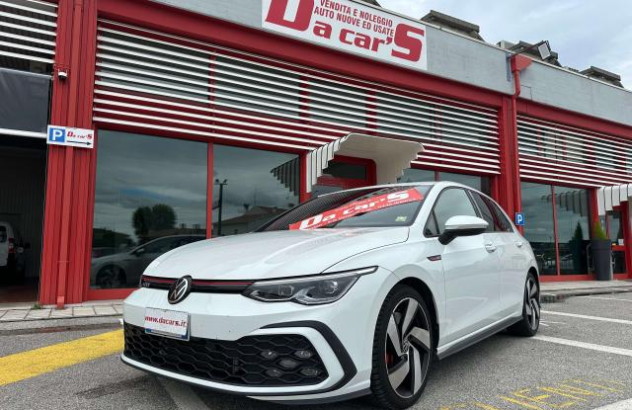 VOLKSWAGEN Golf  Benzina 2020