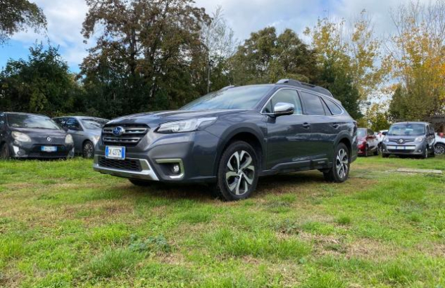 SUBARU Outback  Benzina 2022