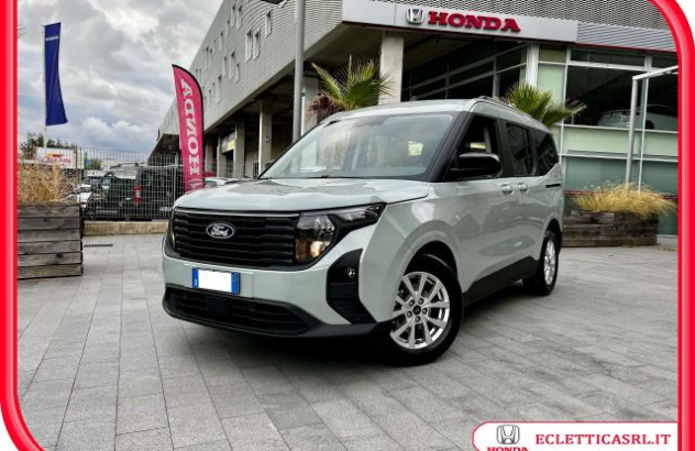 FORD Tourneo Courier  Benzina 2024