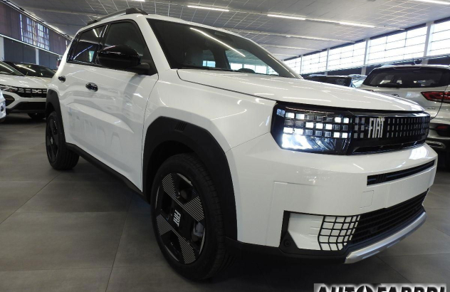 FIAT Grande Panda 1.2 Hybrid 110 SeS La Prima Elettrica-Benzina 2025