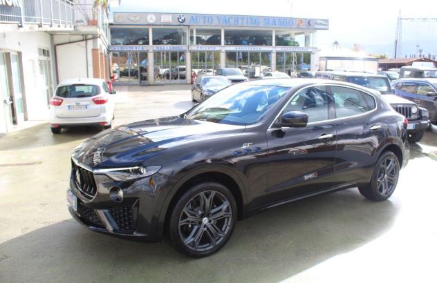MASERATI Levante  Elettrica-Benzina 2022