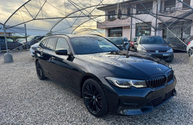 BMW Serie 3 Touring 320d xDrive Touring Sport Elettrica-Diesel 2021