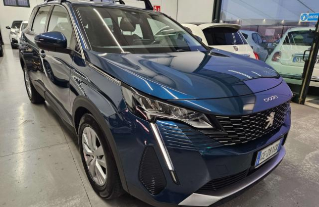 PEUGEOT 5008  Benzina 2021