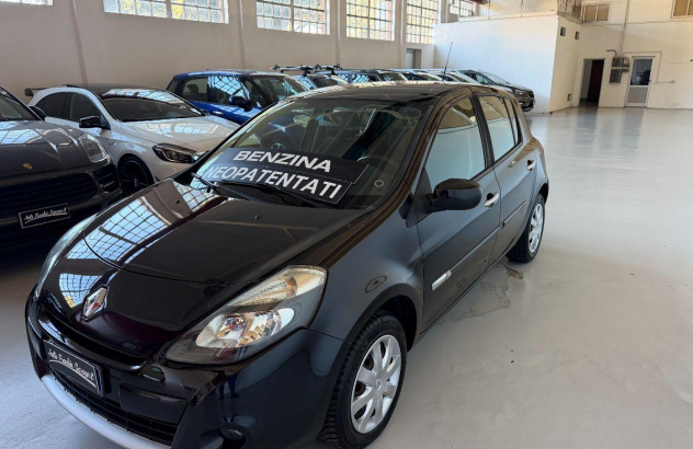 RENAULT Clio 1.2 5p. Dynamique Benzina 2010