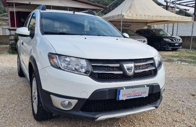 DACIA Sandero 0.9 TCe T-GPL 90 CV SeS Lauréate GPL 2015