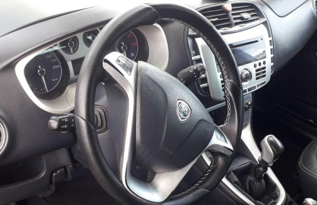 LANCIA Delta 1.6 MJT DPF Selectronic Platino Diesel 2010