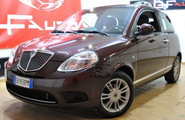 LANCIA Ypsilon  Diesel 2010