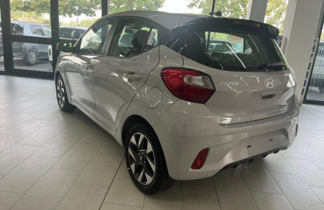HYUNDAI i10 1.0 MPI Connectline A/T Benzina 2025
