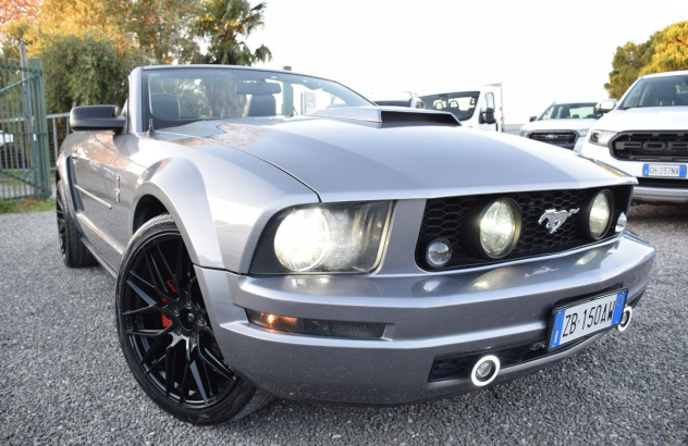 FORD Mustang  GPL 2006