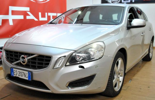 VOLVO V60  Diesel 2013