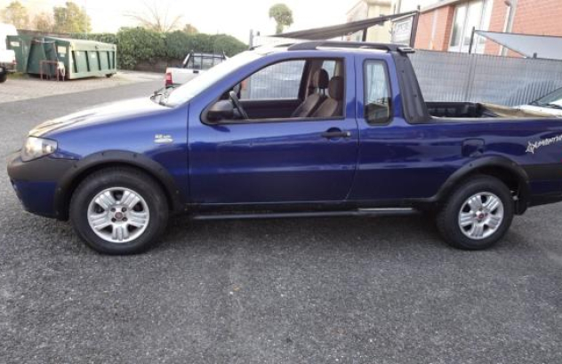 FIAT Strada  Diesel 2010