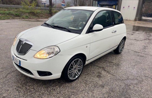 LANCIA Ypsilon 1.3 MJT Platino Diesel 2010
