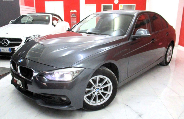 BMW Serie 3 318d Diesel 2016