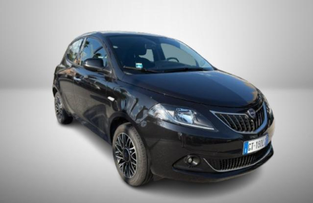 LANCIA Ypsilon  Elettrica-Benzina 2024