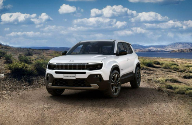 JEEP Avenger 1.2 Turbo Summit Benzina 2025